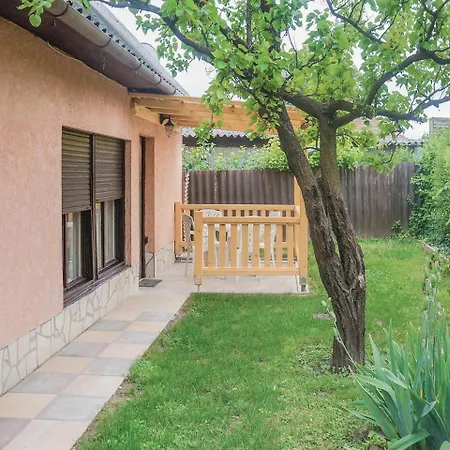 Nyaraló Two-bedroom Holiday In Balatonföldvár